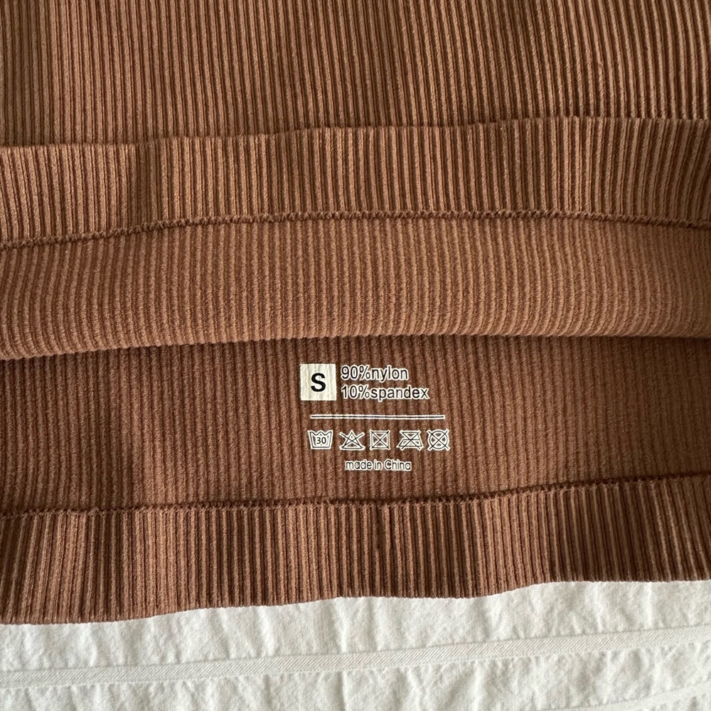 Basic Brown Ribbed Tank Top - Picture 2 of 2